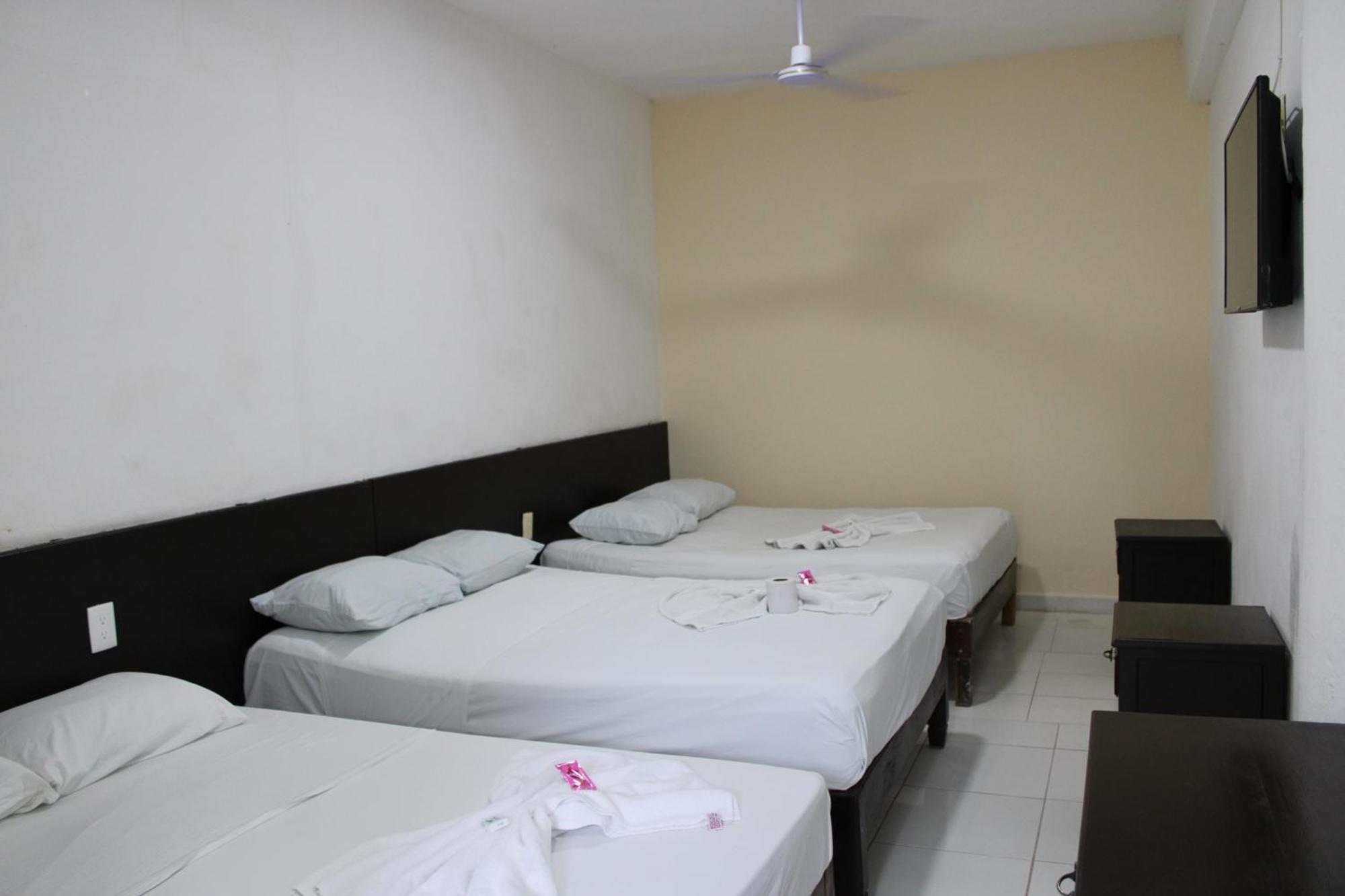 Oyo Hotel Colibri Chetumal Exteriör bild