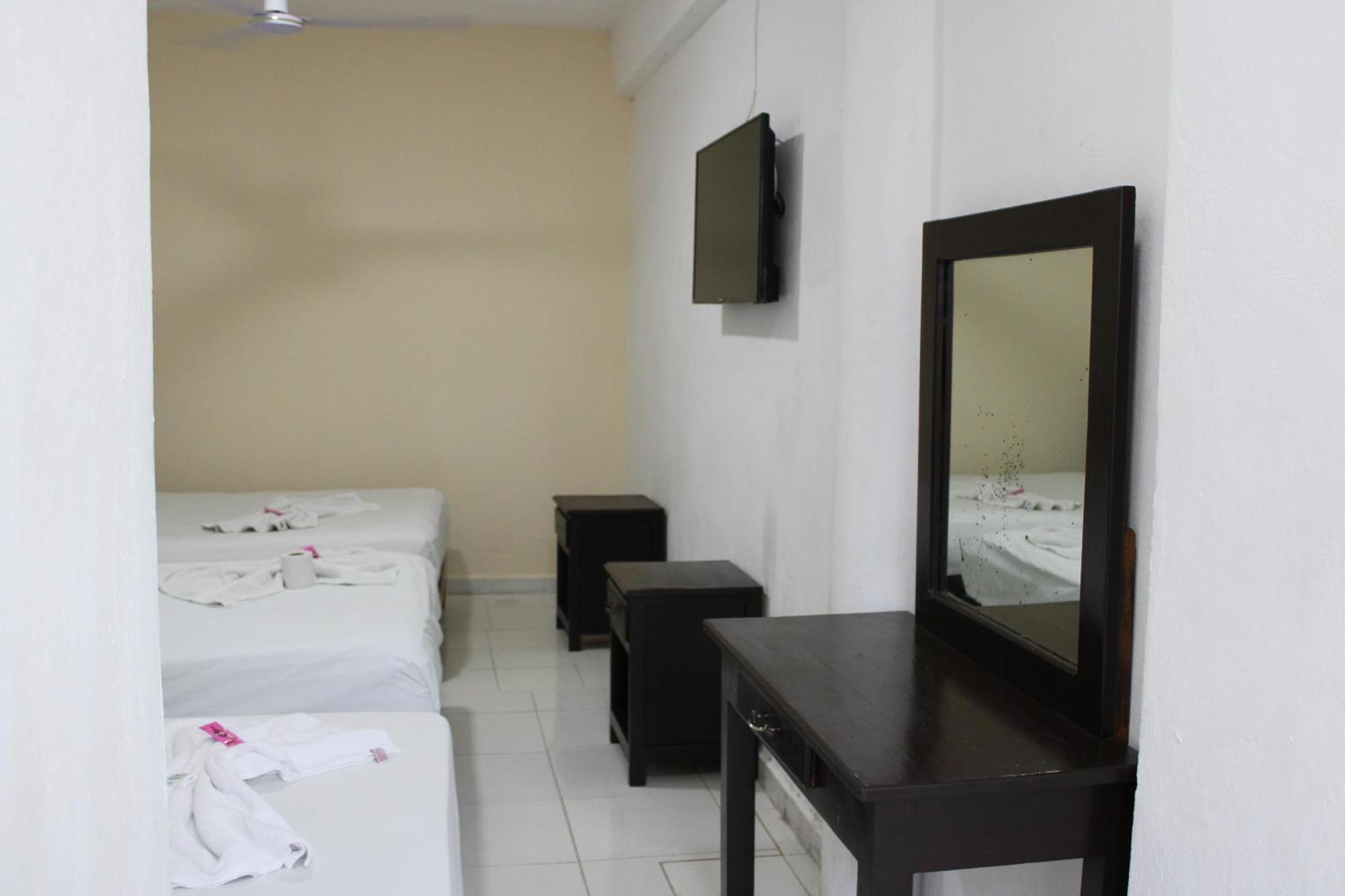 Oyo Hotel Colibri Chetumal Exteriör bild